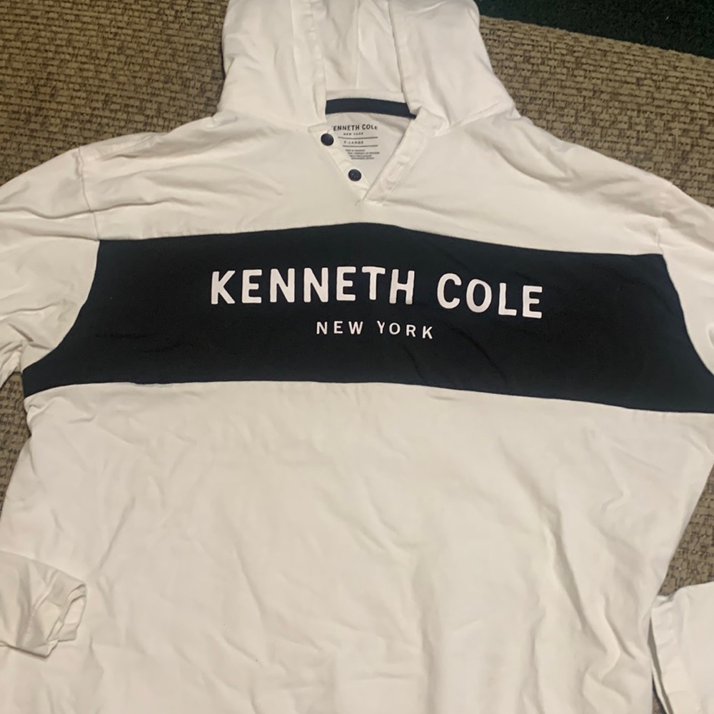 Sz xl top by Kenneth Cole with hoodie